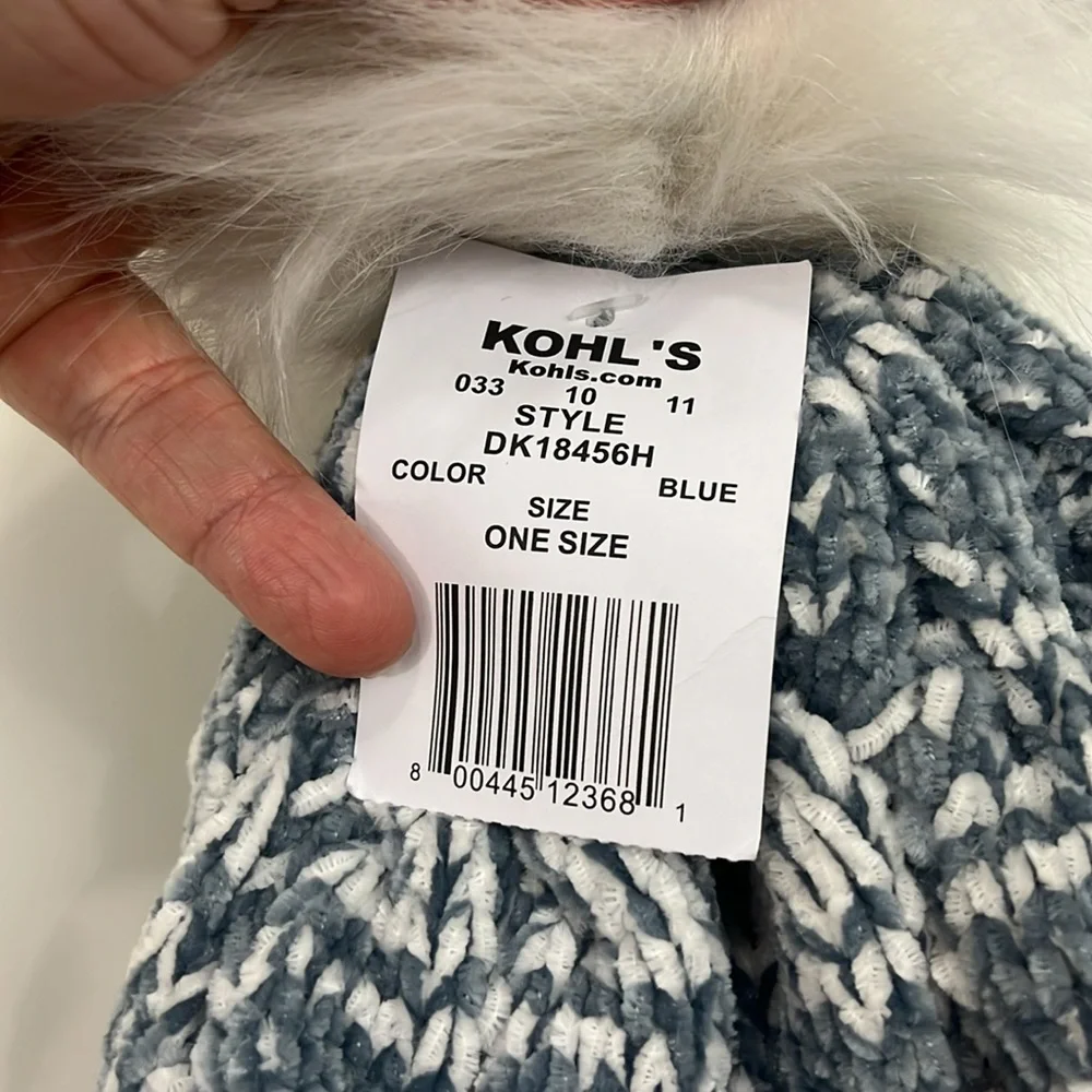 New Kohl's Blue, White Knit Beanie Winter Cap